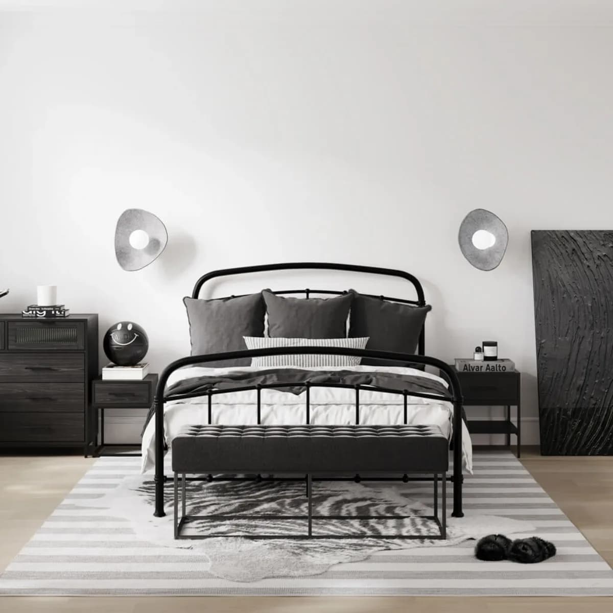 4'6 Halston Black Double Bed
